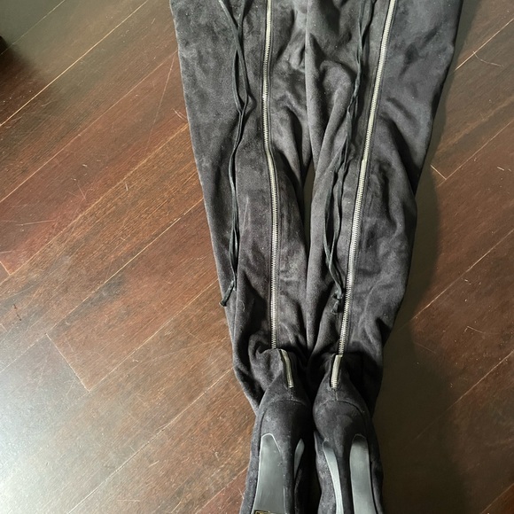 BEBE TARYN Tight High Over The Knee Black Lace Up Boots size 7 - Picture 6 of 7